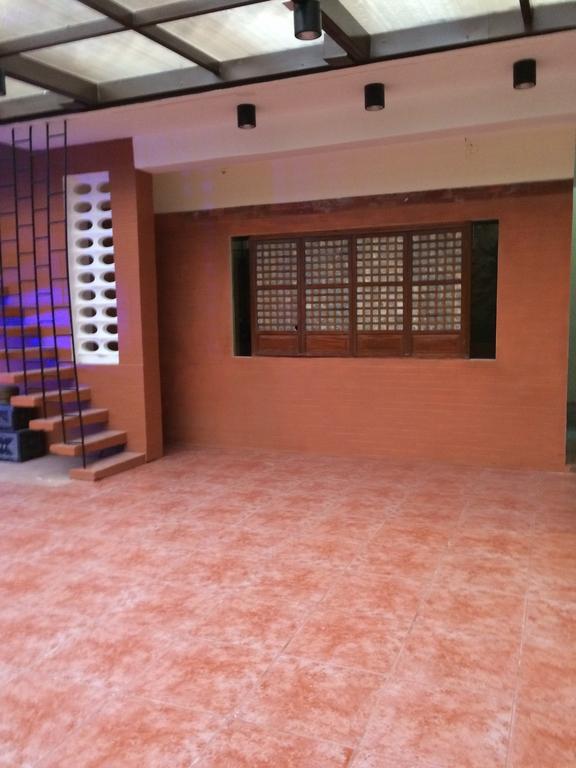 레가스피 Casa Roces B&B 외부 사진